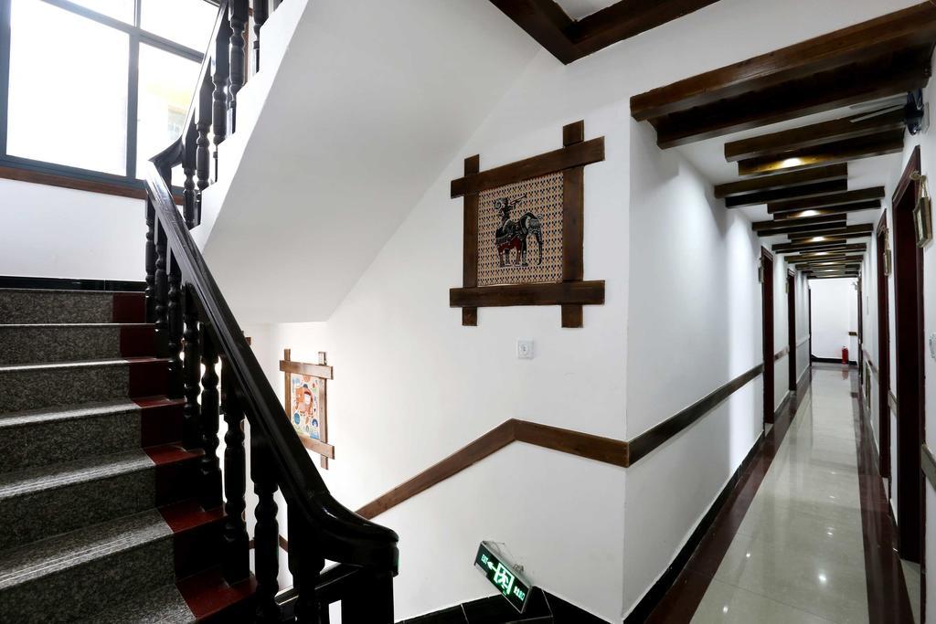 Wulingyuan Bugu Hostel מראה חיצוני תמונה